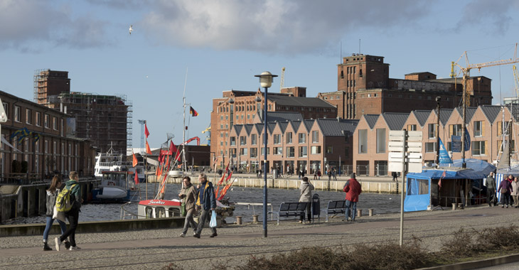 In der Altstadt von Wismar, Blick auf den Hafen