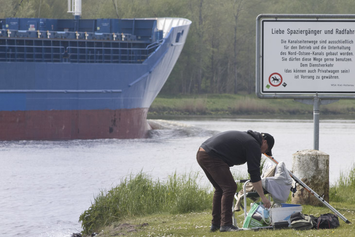 Angler am Kanal